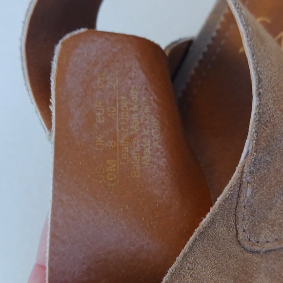 SARTO Women's Tan Espadrille Sandals - Picture 6 of 7
